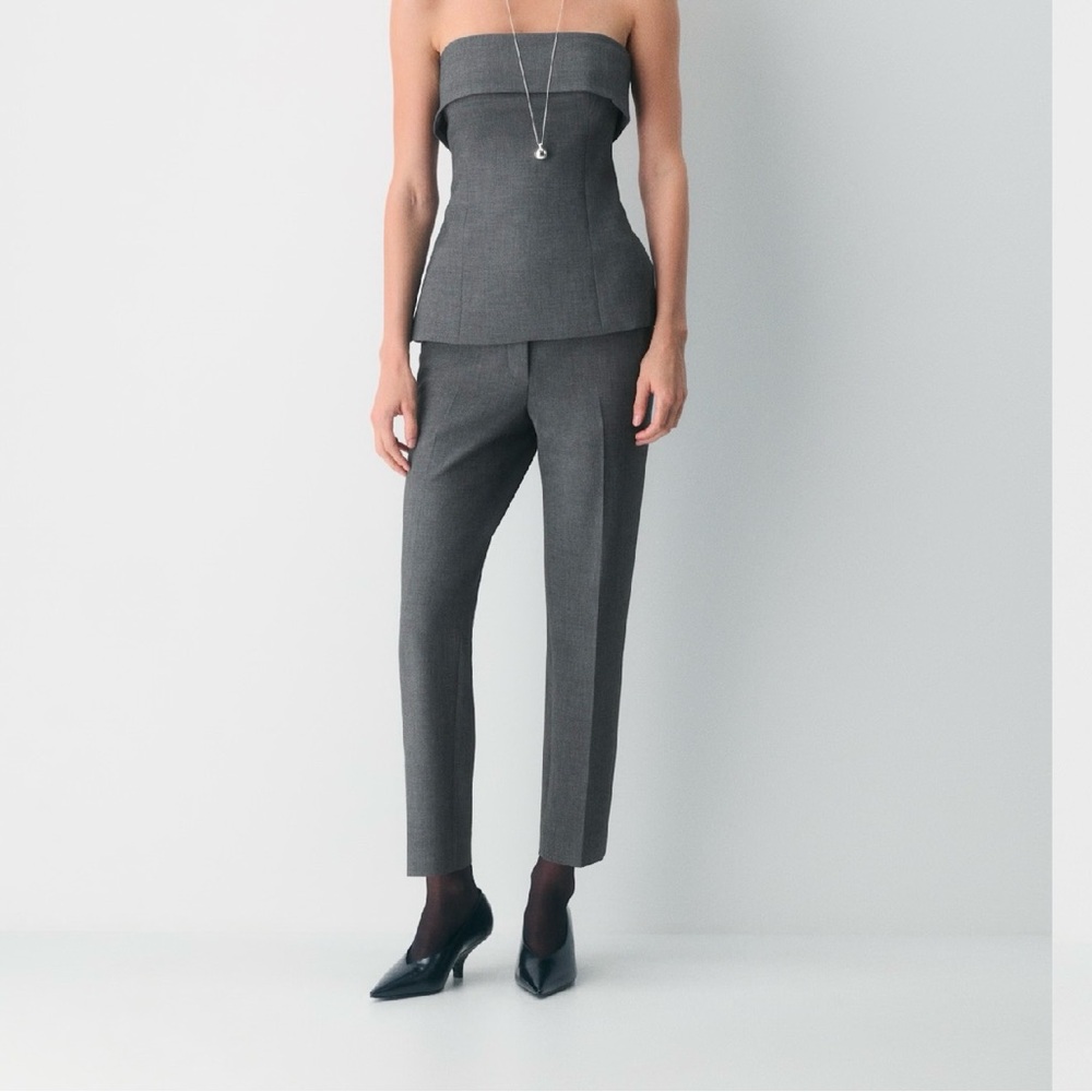 Aritzia Markova Pants. Size 8. New with tags. - Picture 5 of 5